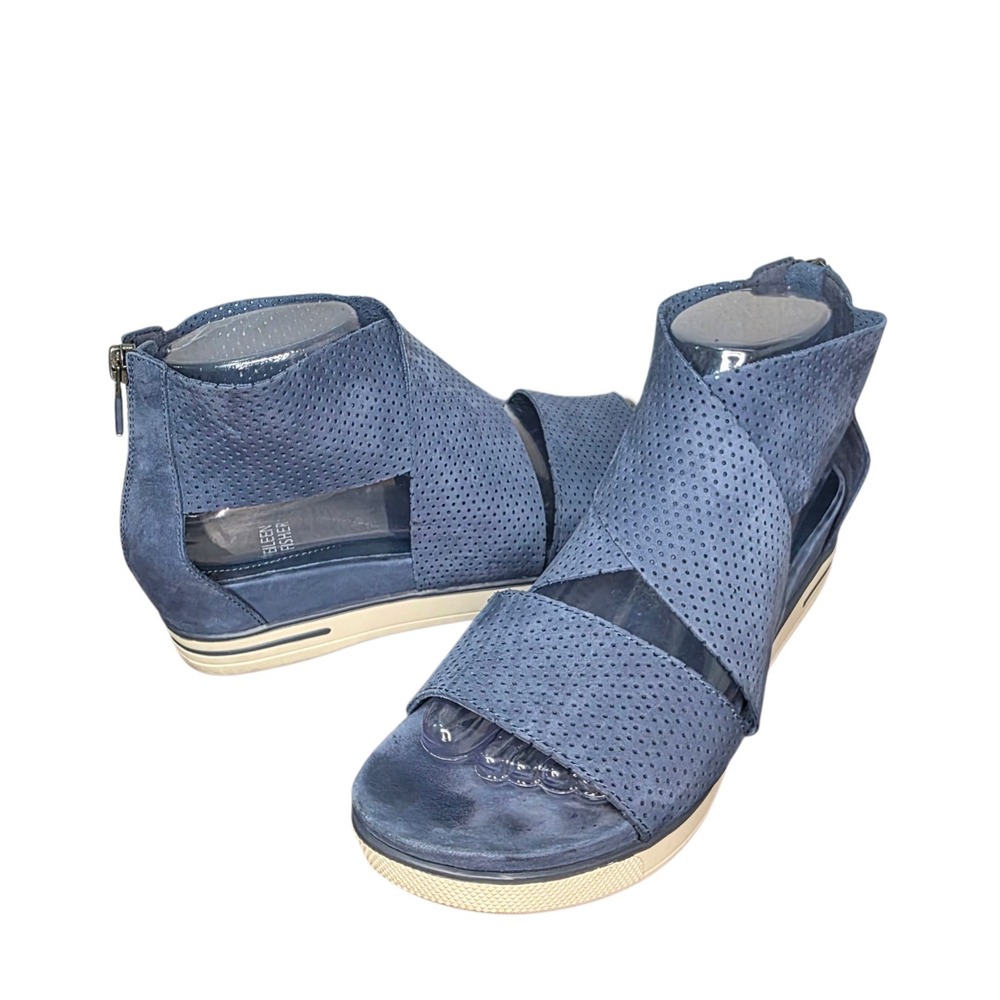 Eileen Fisher Sport 2 Earth Womens 8.5 Blue Perforated Nubuck Platform Sandals